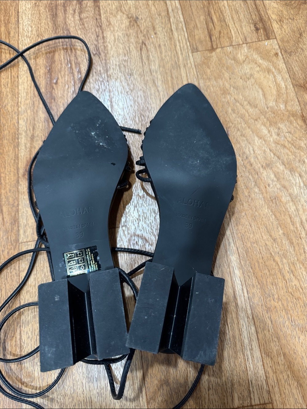 ALOHAS Mirage Sandal in Black - Picture 6 of 11